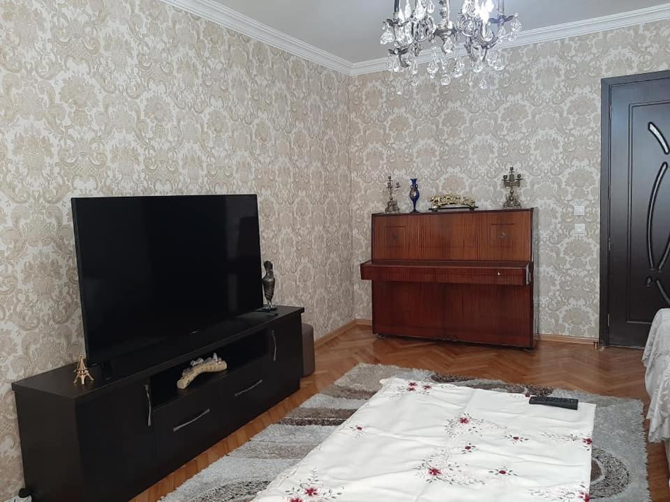 Apartment Жужуна Batumi Luaran gambar