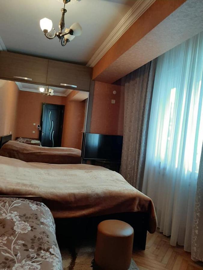 Apartment Жужуна Batumi Luaran gambar