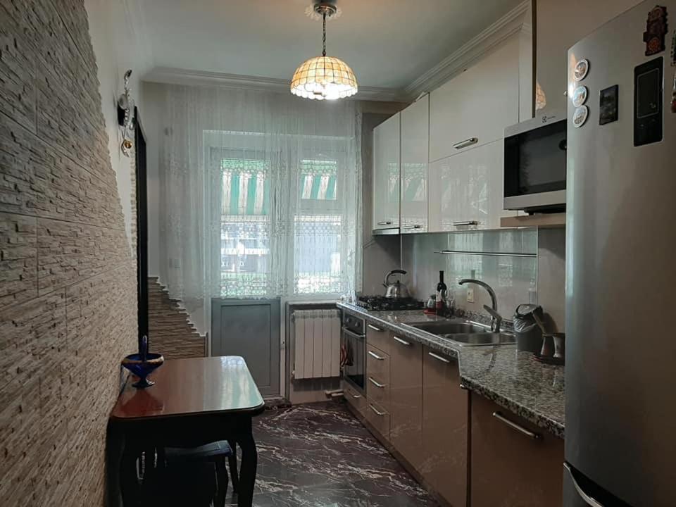 Apartment Жужуна Batumi Luaran gambar
