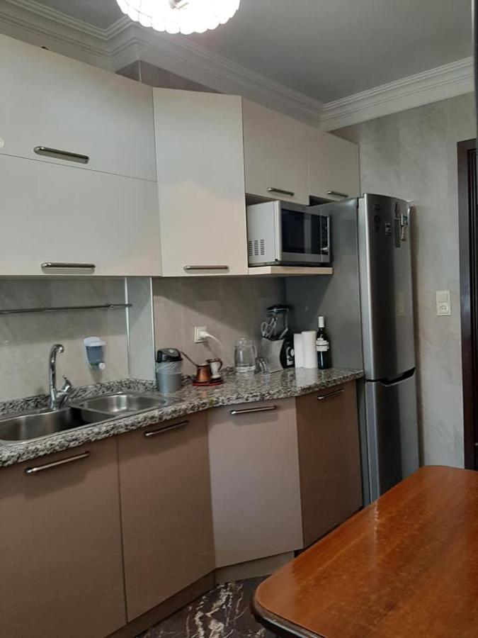 Apartment Жужуна Batumi Luaran gambar