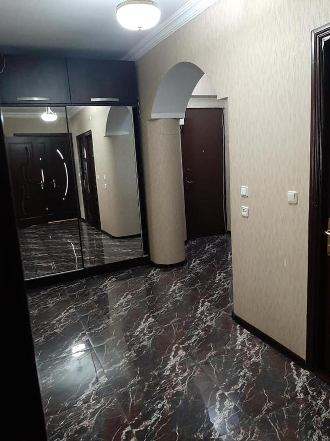 Apartment Жужуна Batumi Luaran gambar