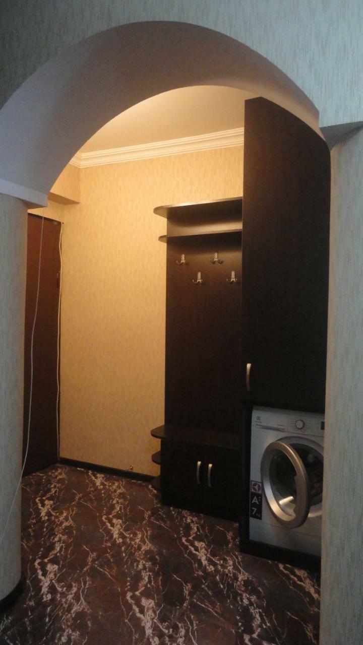 Apartment Жужуна Batumi Luaran gambar