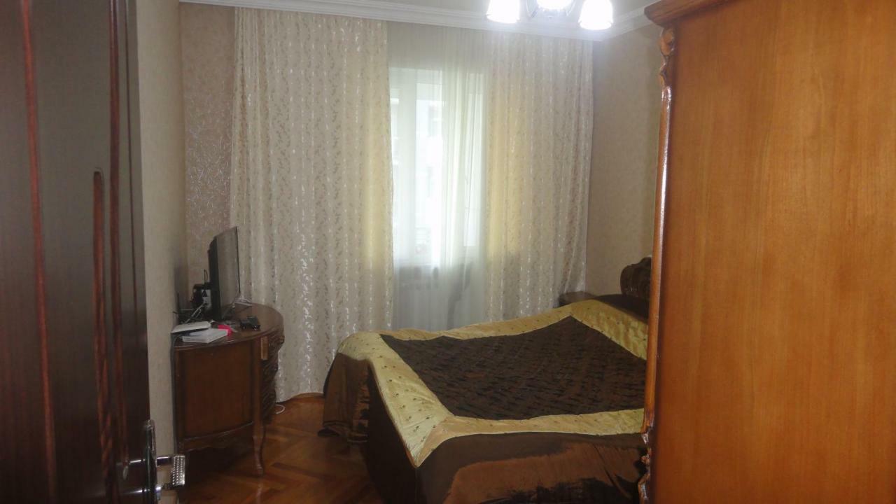 Apartment Жужуна Batumi Luaran gambar