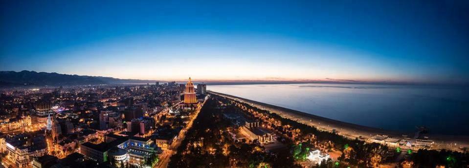 Apartment Жужуна Batumi Luaran gambar