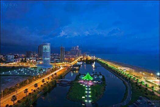 Apartment Жужуна Batumi Luaran gambar